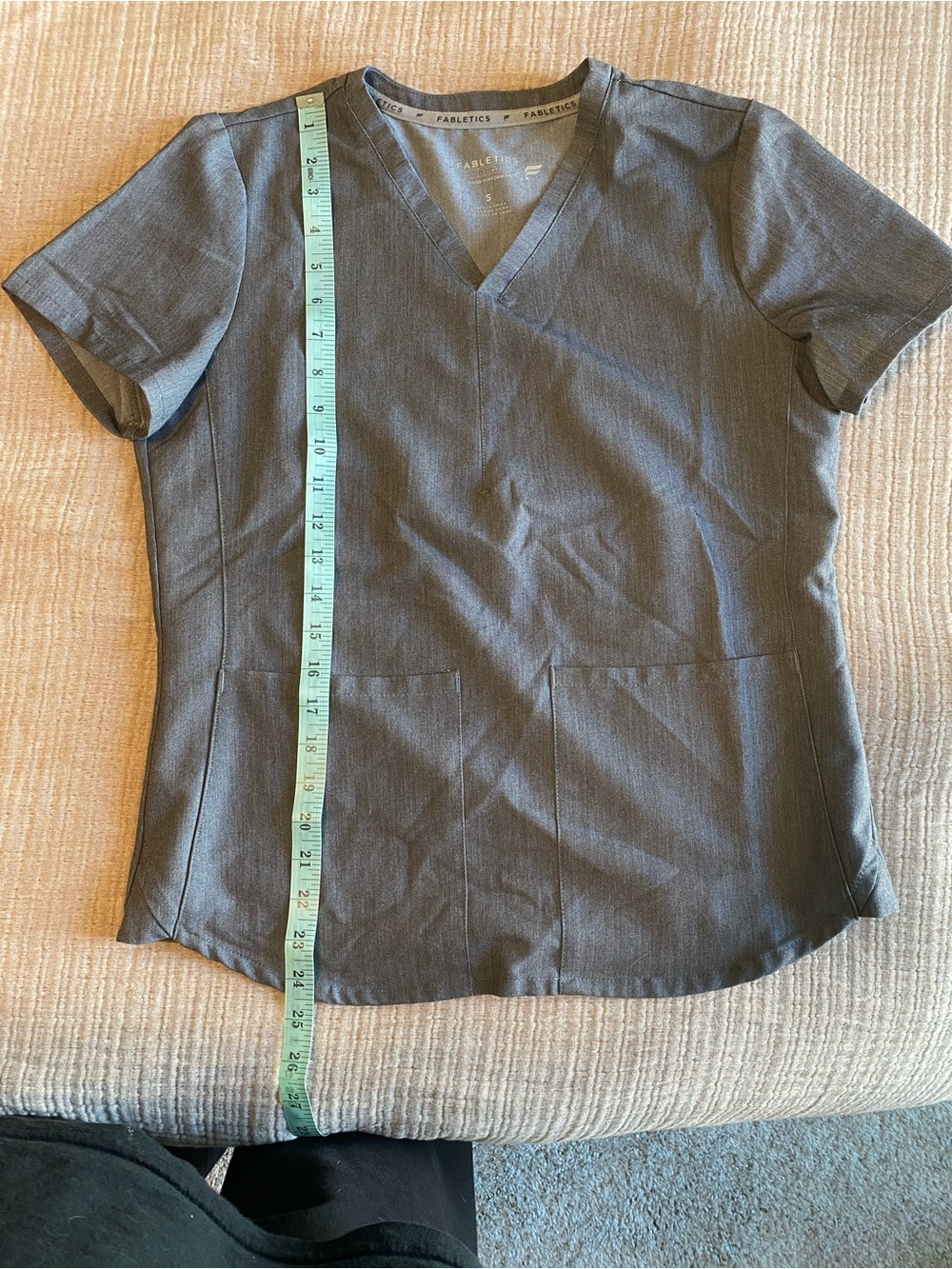 Fabletics Grey Scrub Set - Picture 2 of 6